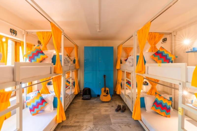 Bed in 12 Bed Mixed Dormitory Room with Ensuite Bathroom 1