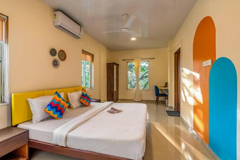Deluxe Private AC Room with Ensuite Bathroom 1