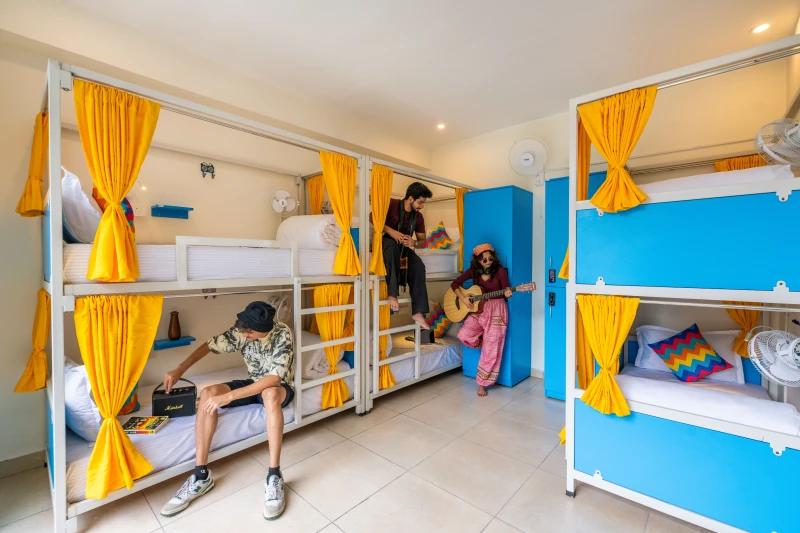Bed in 6 Bed Mixed Dormitory Room with Balcony & Mountain View and Ensuite Bathroom 1