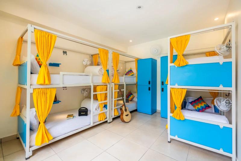 Bed in 6 Bed Mixed Dormitory Room with Balcony and Ensuite Bathroom 1