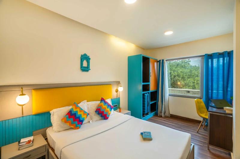 Deluxe Private AC Room with Ensuite Bathroom 1