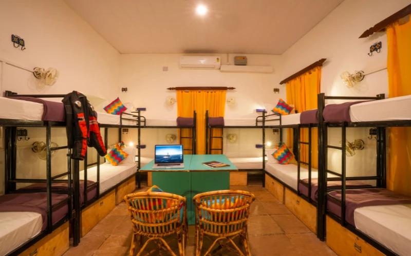 dorm-3.webp